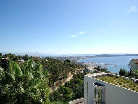 Villa Alamp#Supercannes #Golfejuan #Cannes #Mediterraneanpanoramicview #Piscine #Rooftop # Verymodern #Openliving #Closebeach #Closecapantibes Vallauris Dış mekan fotoğraf